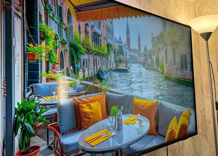 Luxury * بوخارست