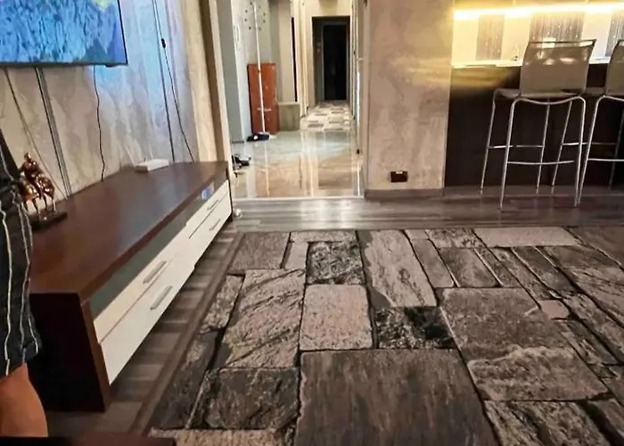 Luxury * بوخارست